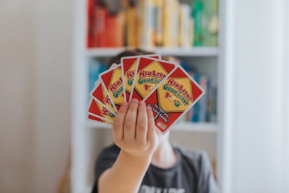 89A67E8A-3EF1-496B-8F4C-15DDADB66275 Red Light, Green Light, 1 2 3 Card Game